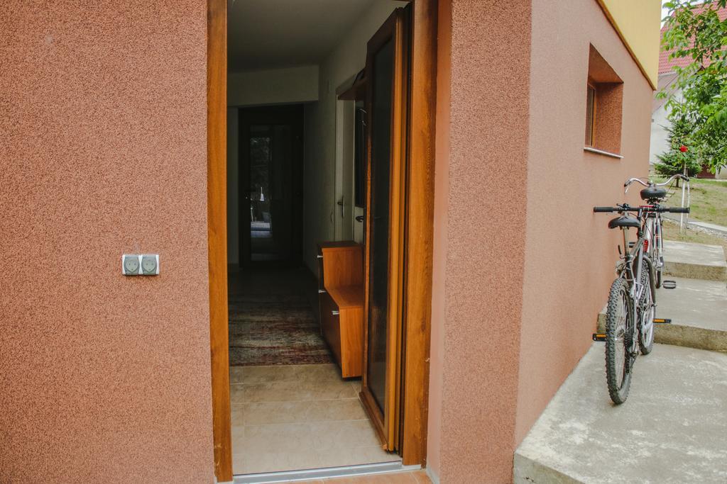 Courtyard Studio Oradea Exteriér fotografie